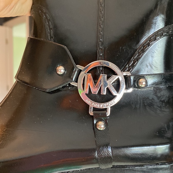 Michael Kors tall rubber rain boot, size 6. Mint condition! - Picture 3 of 5